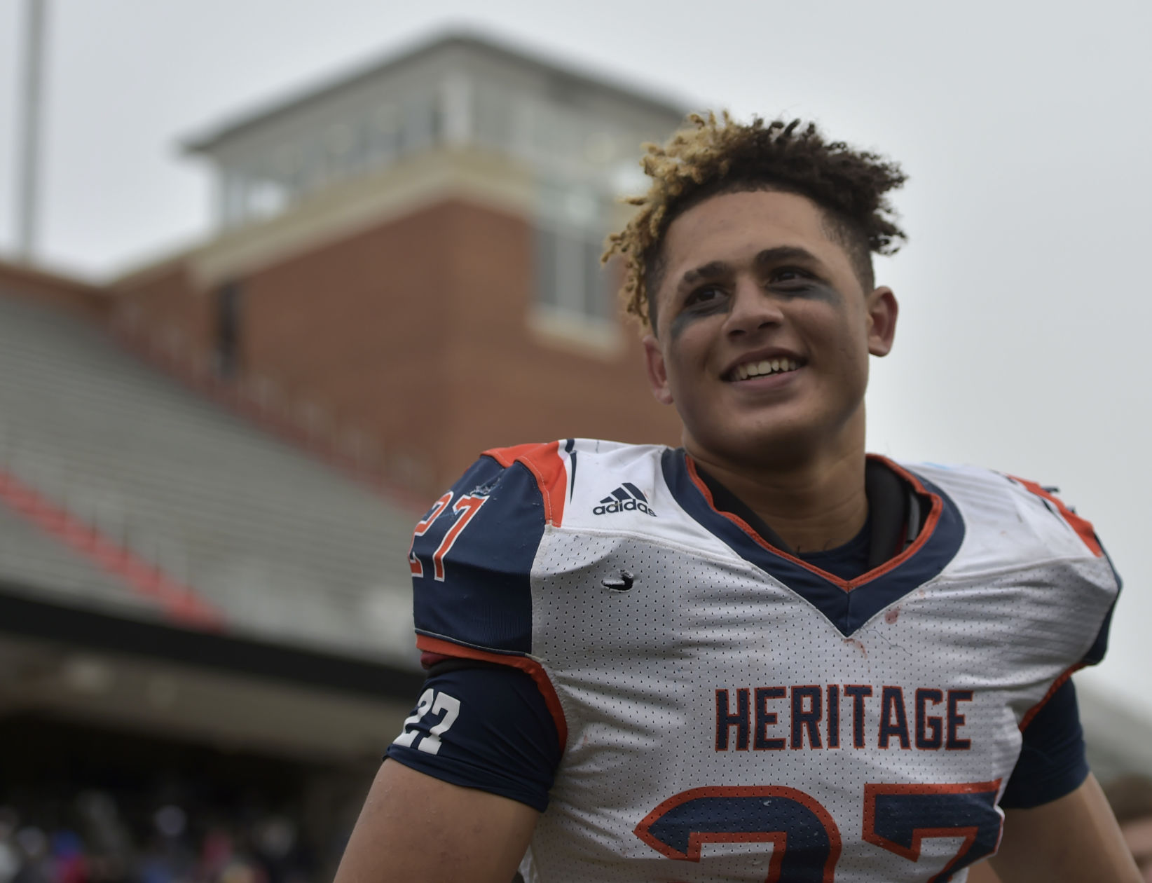 LNA 12092018 Heritge High Wins21.JPG